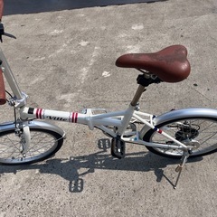 中古折り畳み自転車　20インチ