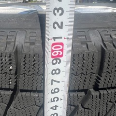 ブリジストン　ブリザックVRX　225/60R17　5穴　4本