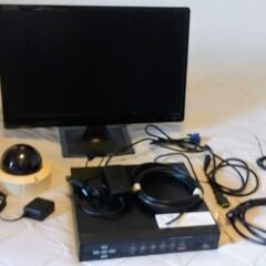 【ATSUMI】の防犯カメラのシステム一式「使用期間は、一年弱の綺麗な製品です」全ての備品は揃っています。