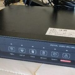 【ATSUMI】の防犯カメラのシステム一式「使用期間は、一年弱の綺麗な製品です」全ての備品は揃っています。