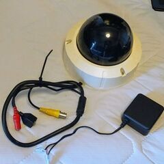 【ATSUMI】の防犯カメラのシステム一式「使用期間は、一年弱の綺麗な製品です」全ての備品は揃っています。