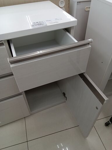 ☆ジモティ割あり☆ ニトリ 食器棚 ホワイト H202×W140×D51