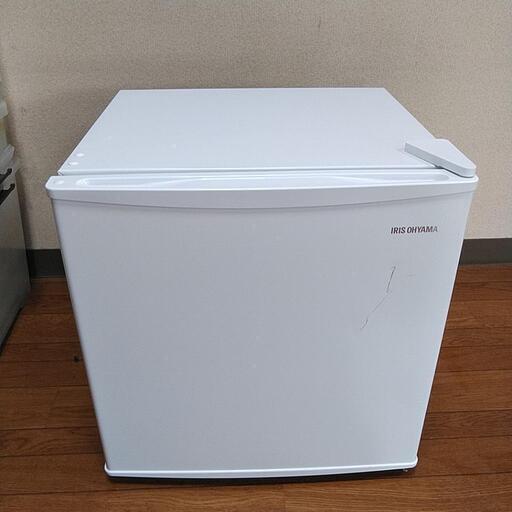 アイリスオーヤマ　ノンフロン冷蔵庫　IRSD-5A-W　2022年製