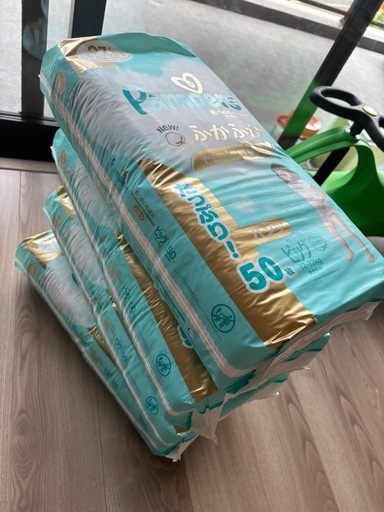 パンパースオムツ　ビッグサイズ　4点新品未開封pampers