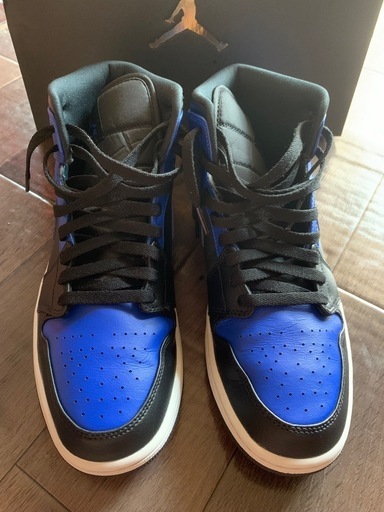 NIKEエアジョーダン1ミッド　ロイヤルブルー　値下げします！
