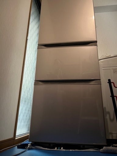 美品！　東芝3ドア330ℓ製氷機付き　冷蔵庫