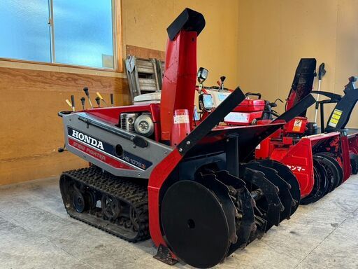 【売れました】・・・上越市 ＨＯＮＤＡ 除雪機　ＨＳ１０７５Ｚ・・・
