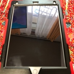 最終値下げ早い者勝ち！iPad Air2 16GB セルラーモデルSIMフリー　背面カバー付き 最終値下げ早い者勝ち！iPad Air2 16GB セルラーモデルSIMフリー 背面