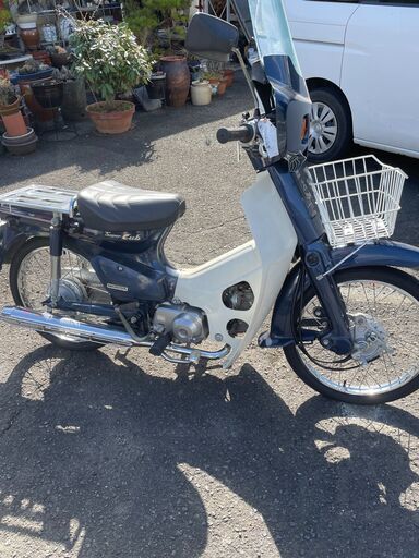 激安！早い者勝ちです。新車に近い！3088キロ 18万円　　50cc