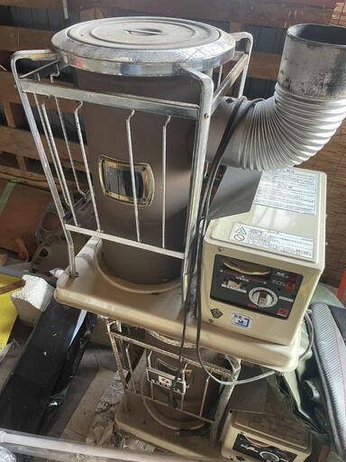 サンポット煙突式石油ストーブ