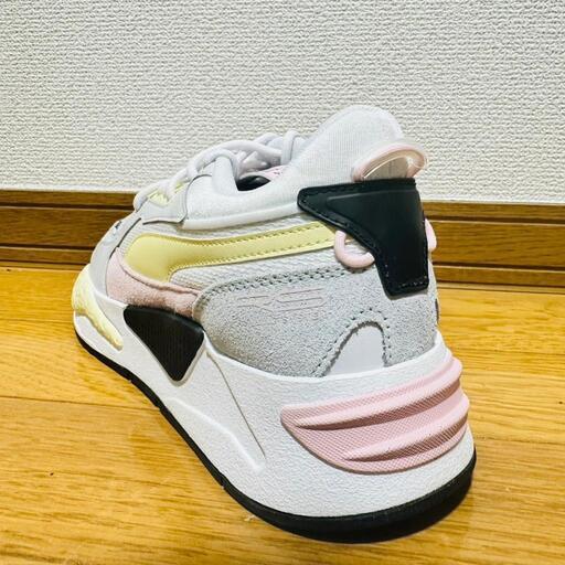 【受渡限定】PUMA プーマ レディース スニーカー 24.0cm