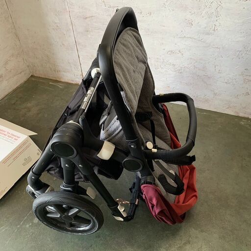 【Bugaboo】 最高級 ベビーカー バガブー fox キャリーコットセット N0289 Bugaboo】 最高級 ベビーカー バガブー fox キャリーコットセット N0289