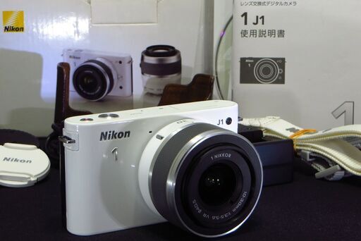 Nikon 1 J1 （ホワイト）標準ズームレンズキット(おまけのカメラケース付き)　付属のレンズは10－30㎜標準ズームのみとなります
