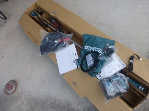 マキタ　18V　充電式草刈り機　U字ハンドル　未使用　新品