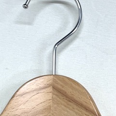 《美品‼︎》ブナ材木製ハンガーおまとめ100本（滑り止めゴム付き）