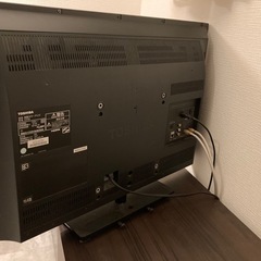 現地引取り　テレビ　32型　TOSHIBA　REGZA