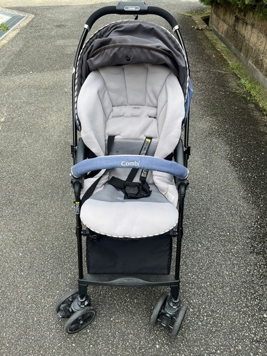 ベビーカー　スゴカルα 4キャス Light