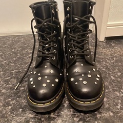 Dr.Martens スワロフスキーコラボ限定品