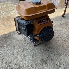 クボタ　エンジンポンプ