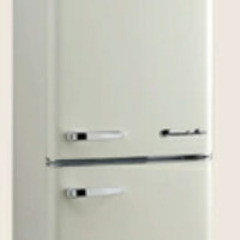 ★女性一人暮らし２年使用★レトロでかわいい大容量冷蔵庫