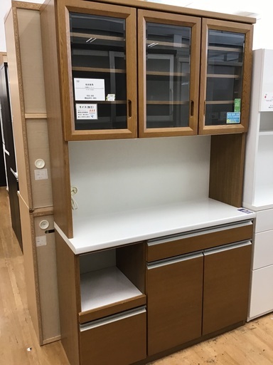 松田家具のブラウン×ホワイトレンジボードのご紹介です 松田家具のブラウン×ホワイトレンジボードのご紹介です