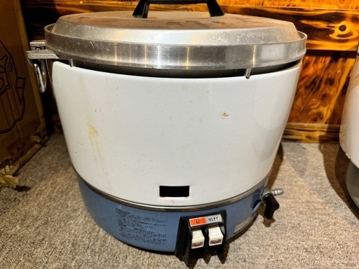 A281 美品❗️3.3升都市ガス内釜フッ素加工リンナイ業務用ガス炊飯器3升 ③リンナイ 業務用ガス炊飯器3升用 A281 美品❗️3.3升