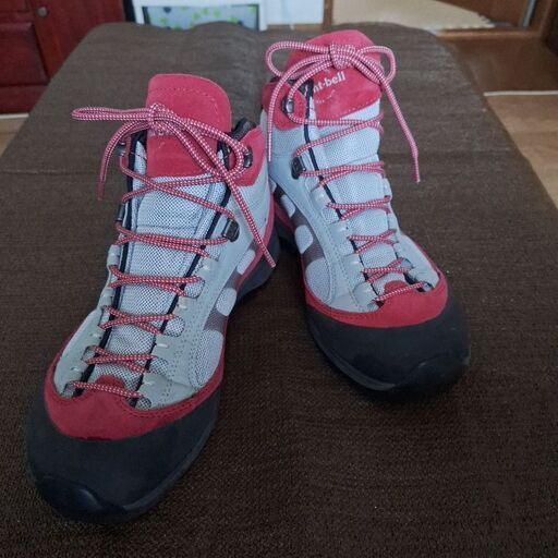 中古　mont-bell　GORE-TEX　トレッキングシューズ　レディース