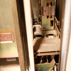 【武蔵小山店】 レトロ 自動販売機 自販機 レトロ 鍵付き 販売機 店舗什器 シャンプー 洗剤 銭湯 コインランドリー 🚚 品川区 リサイクルショップ ランバールーム 武蔵小山店 ◀︎ 武蔵小山パルム 戸越銀座 隣接