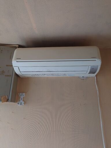 愛知県刈谷市、飲食店で使われてた中古　業務用エアコン 愛知県刈谷市、飲食店で使われてた中古 業務用エアコン