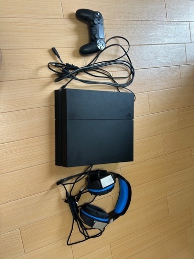 期間限定PS4コントローラーヘッドセット付き