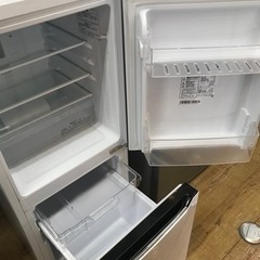 【決まりました】 冷蔵庫　Hisense   HR-D1302   2019年製