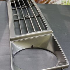 【USED】ジムニー /JA11( 1型より取外し) スズキ純正/初期型フロントグリル