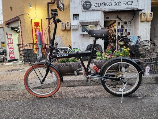 折りたたみ自転車　２０インチ　６変速　カゴ　付き　黒　配達可能