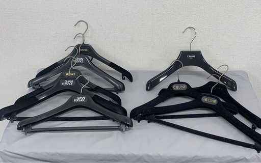 GUCCI CELINE FENDI VERSACE ハンガー