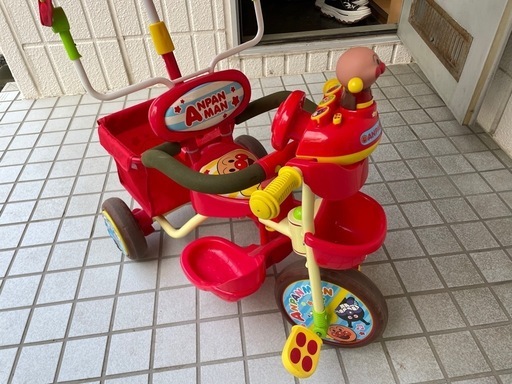 【アンパンマン】　三輪車