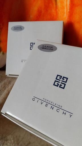 ☆在庫×2 新品GIVENCHY　カップ\u0026ソーサー☆
