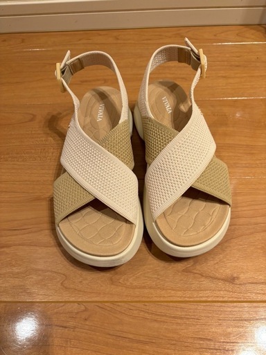 vivaia スポーツサンダル 37.5