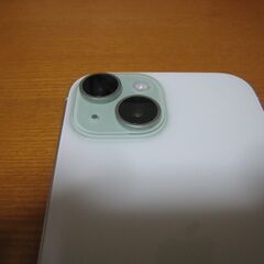 美品　I Phone15　256GB　グリーン