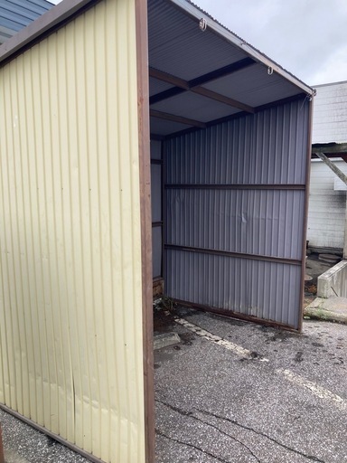 ガレージ®️‼️雨除け物置 自転車置場 資材置場に - 物置 
