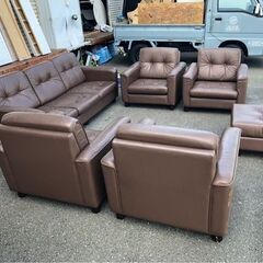 福岡市内配送無料　8人掛けソファー