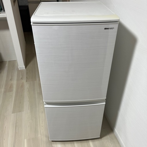 シャープ　冷蔵庫　2020年