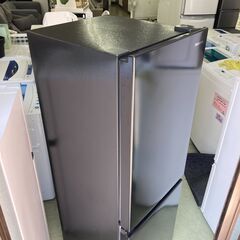 【リサイクルショップ　ピカソ　小松原】2022年製 ハイセンス 2ドア 右開き175L冷蔵庫ブラック HR-D1701B★3138★
