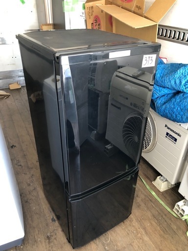 NO 373 福岡市内配送設置無料✨　三菱 2ドア冷蔵庫（146L） MR-P15Z-B サファイアブラック