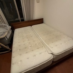 【売ります】クイーンサイズベッド　ニトリ　