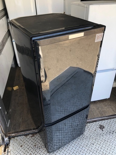 NO 355  福岡市内配送設置無料✨  MR-P15C-B(サファイアブラック) Pシリ-ズ 2ドア冷蔵庫 右開き 146L