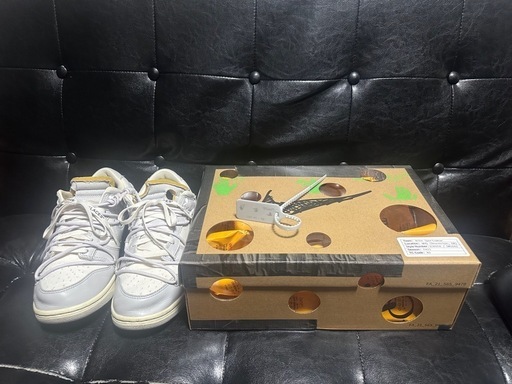 OFF-WHITE × NIKE DUNK LOW