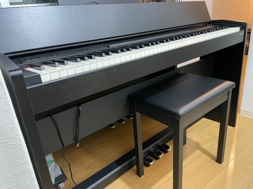 ローランドRoland F-140R 黒木目調仕上げ電子ピアノ 88鍵盤 椅子、説明