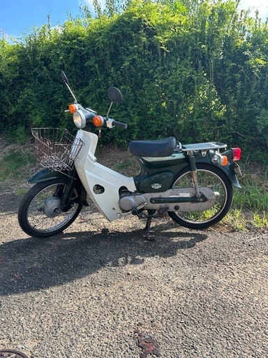 走行少なめホンダカブ緑