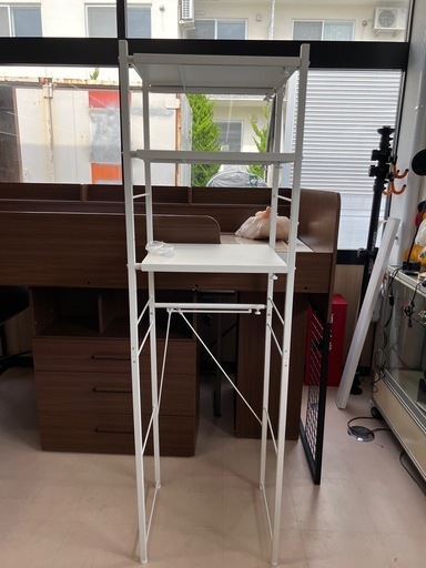 美原店　新品　組み立て済み レンジラック ゴミ箱上ラック 【全体耐荷重90kg】  伸縮式ペール上ラック　YAMAZEN RPE-3  ペールラック