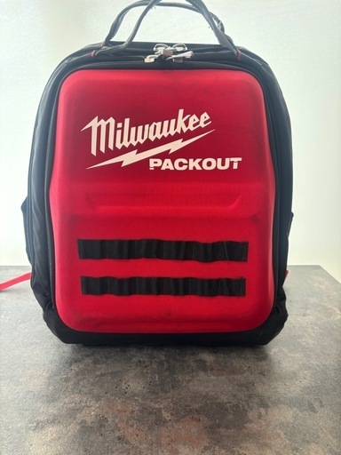 MILWAUKEEバック